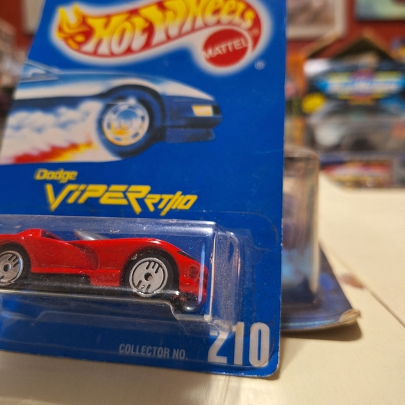 1993 Hot Wheels Dodge Viper RT/10 Collector #210 - Picture 4 of 5